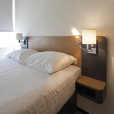 Easyhotel City Centre 3* Brussels